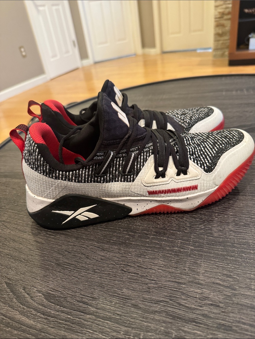 Reebok JJ III cross trainer black/rebel red/white Sneakers sz 11